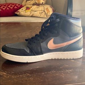 Air Jordan 1 retro high Bronze Toe